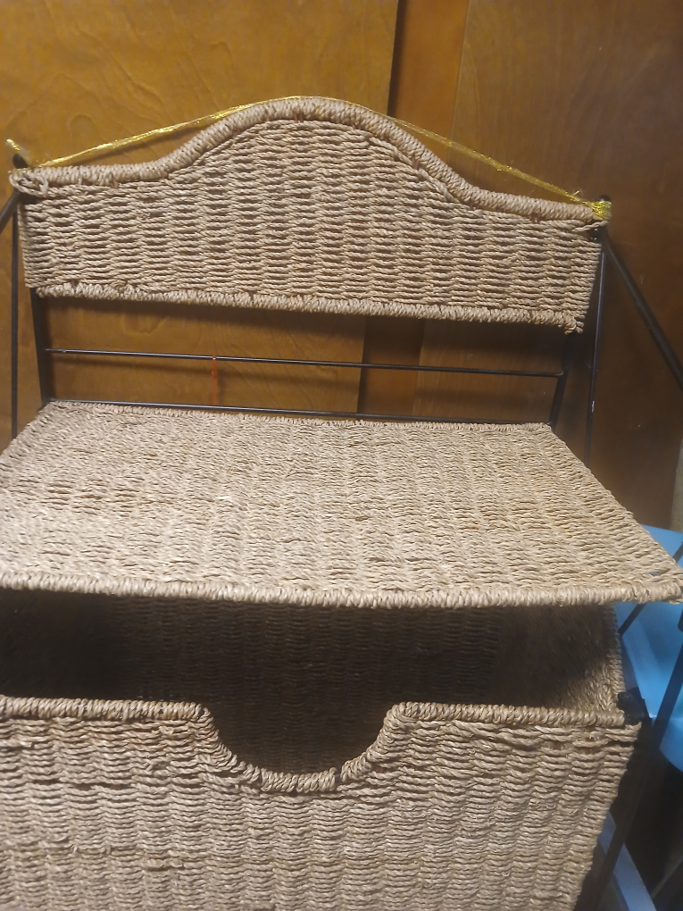 I am selling my vintage. Close basket - photo 3