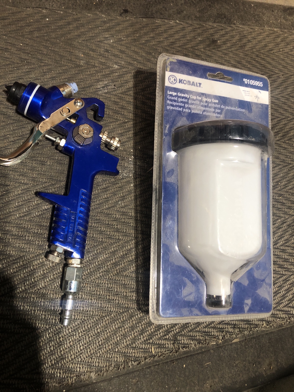 New - Paint sprayer with gravity cup