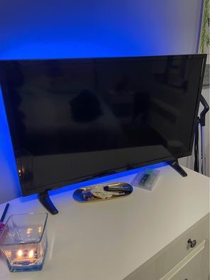 Insignia 32” Fire Smart TV - photo 4