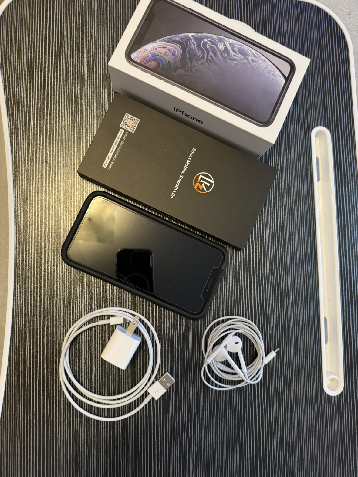 Perfect condition iPhone XR - photo 4