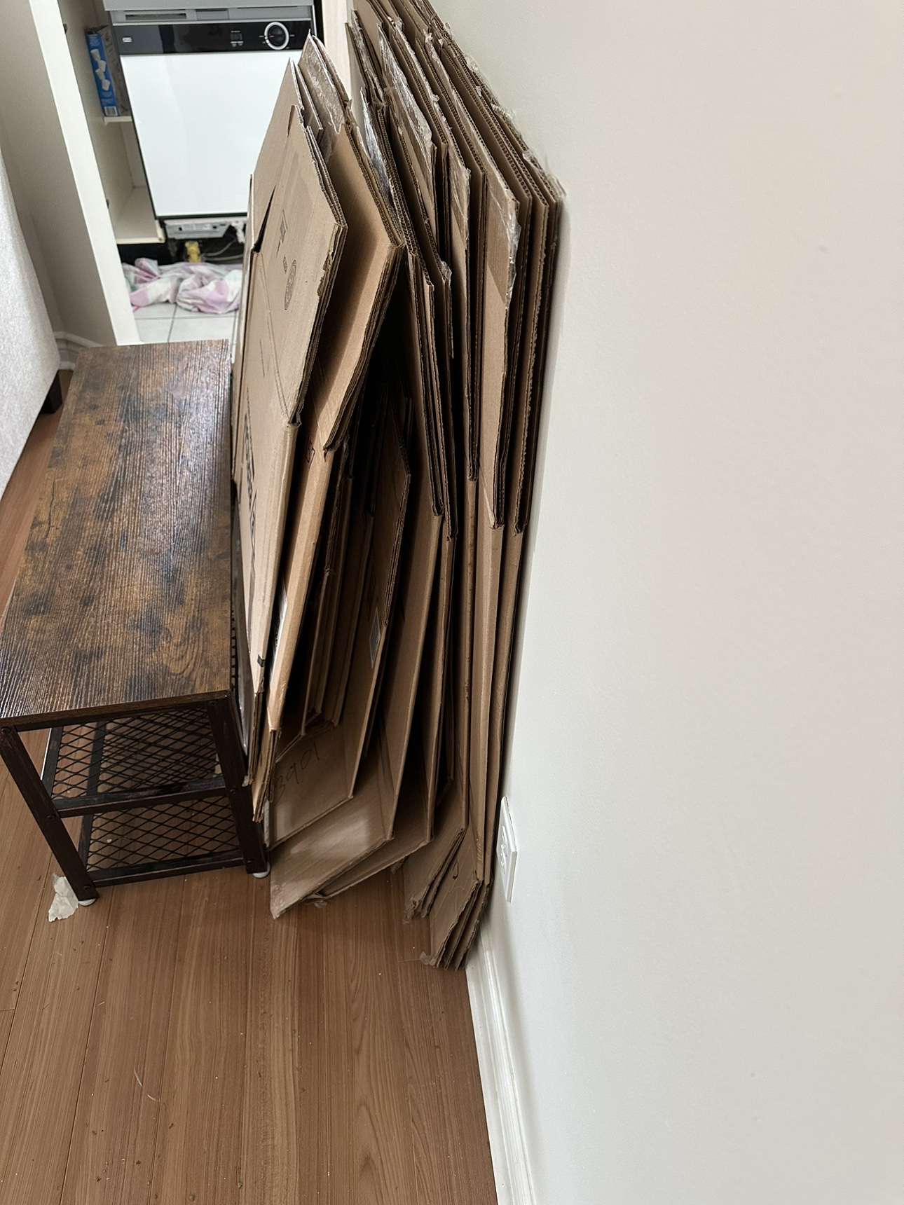 Free Cardboard boxes - photo 2