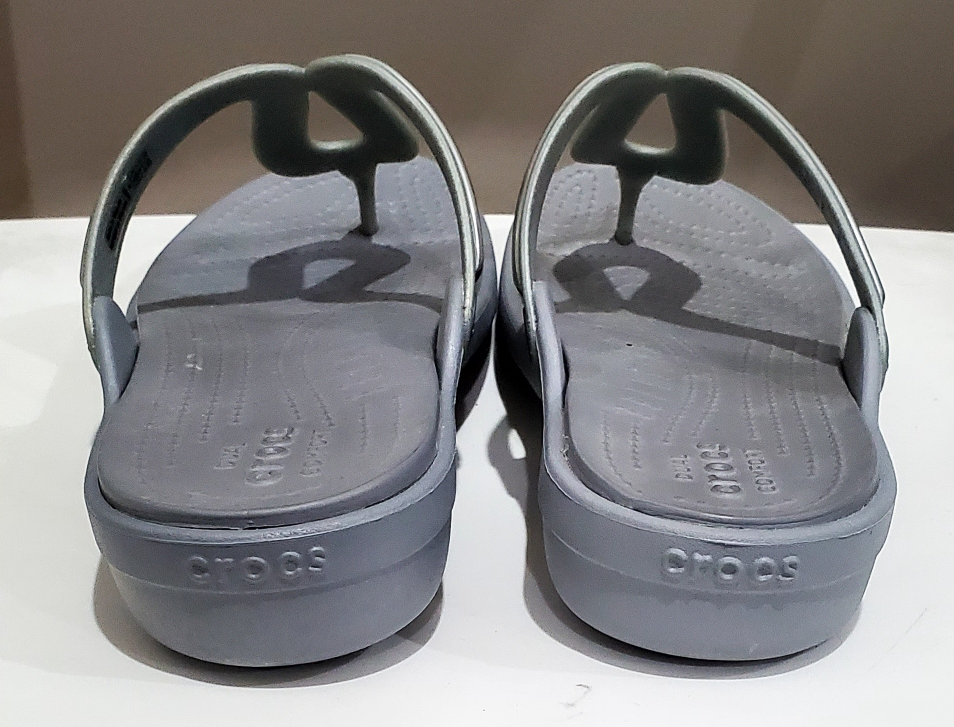 Crocs Silver Flip Flops - photo 3