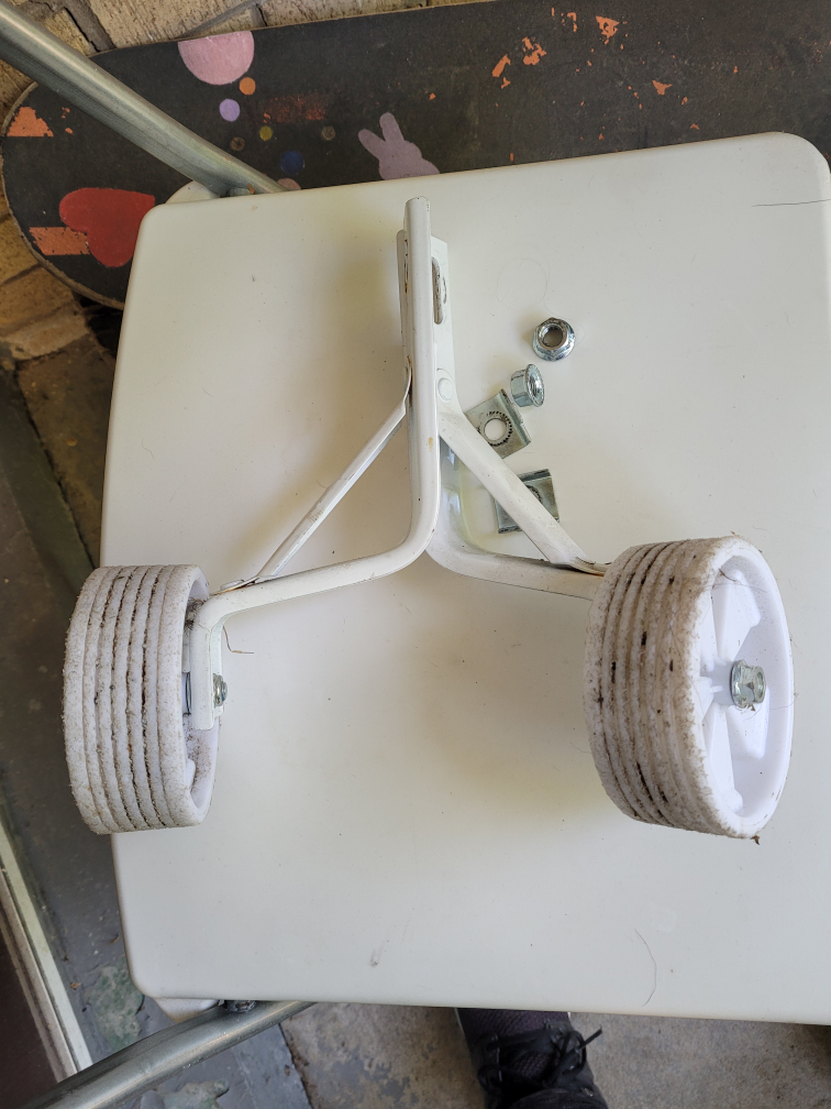 🥕🥕Girls bike with basket and baby ridealong and training wheels image indicator(6)