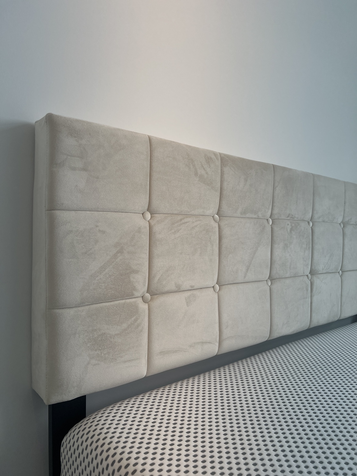 Queen Size Bed Frame and Mattress - photo 4