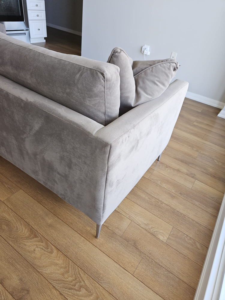 Absolutely Stunning & Pristine Custom made Sofa image indicator(3)