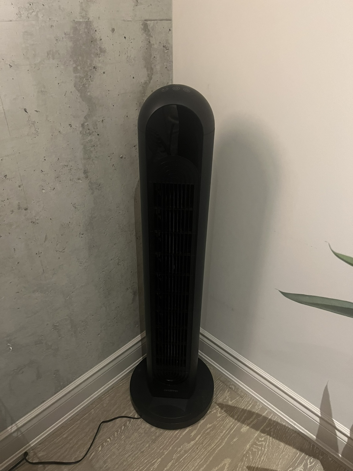 Oraimo Tower Fan 42in | Black