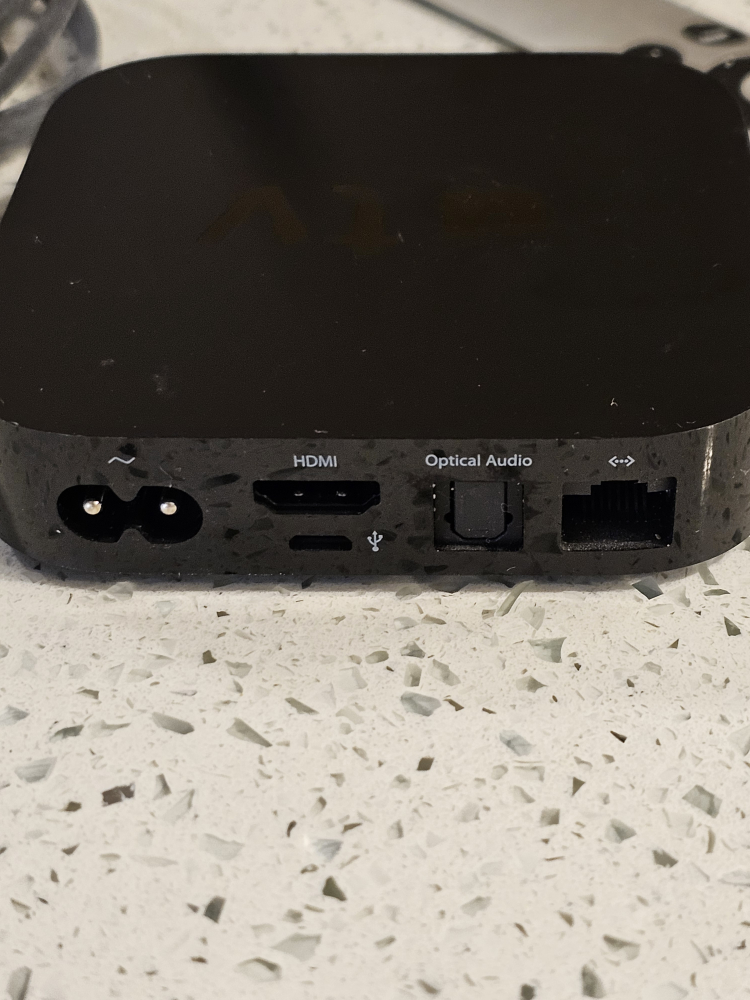 Apple TV - Gen 3 -  1080p - photo 2
