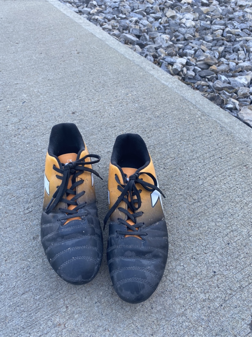 Soccer cleats
