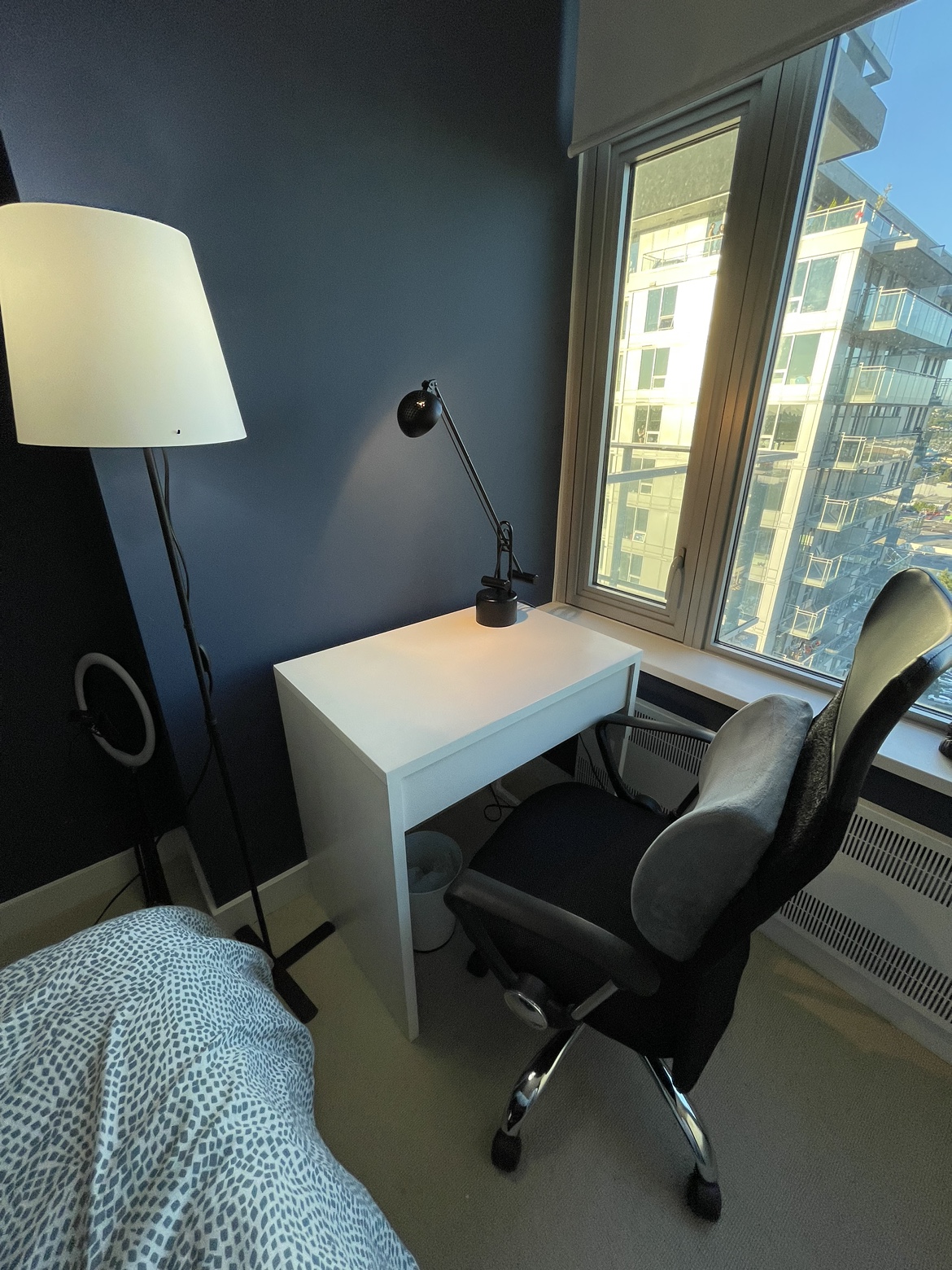 Desk, ergonomic chair and lamps set - photo 2