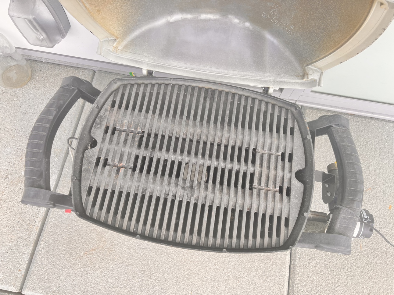 Weber Q100 Grill good condition - photo 3