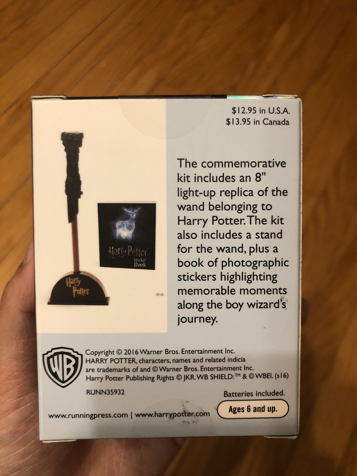 Harry Potter sticker book and lip gloss set image indicator(3)