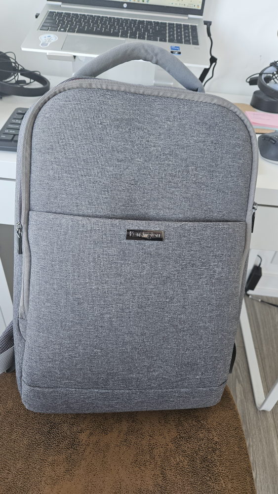 Backpack (for laptop)
