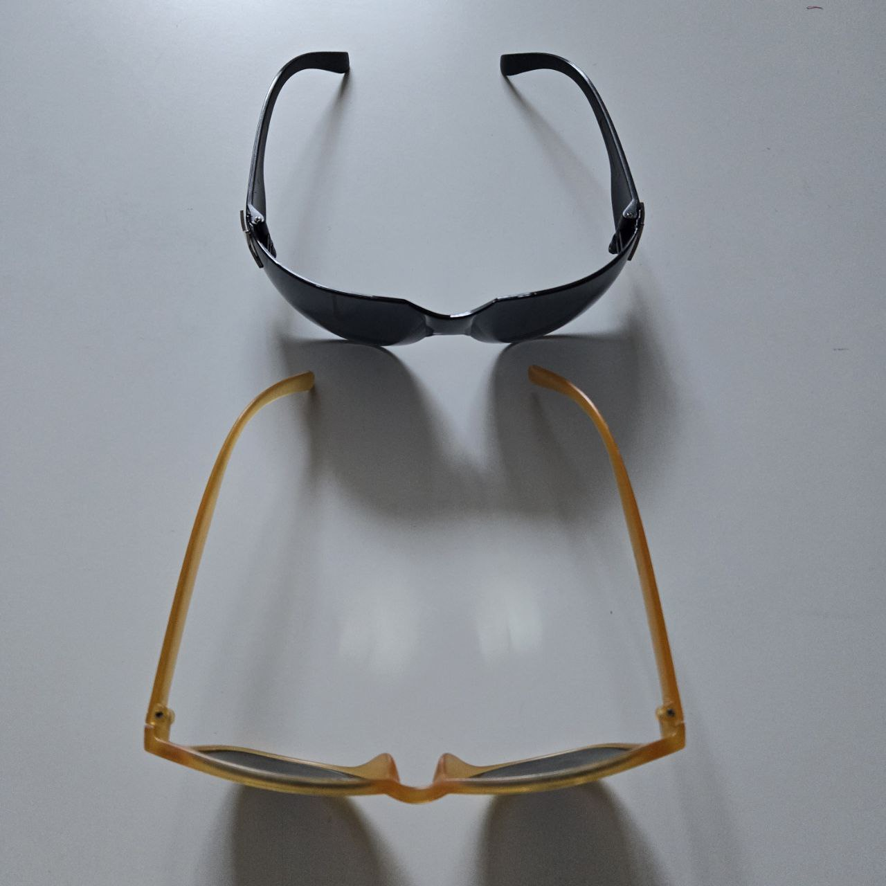 NEW - 2 Sunglasses image indicator(3)