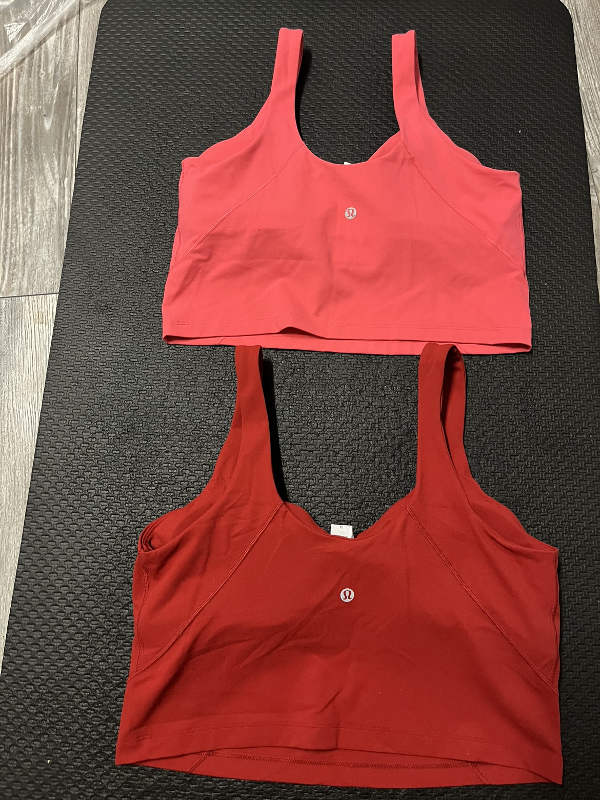 Lululemon yoga tank too