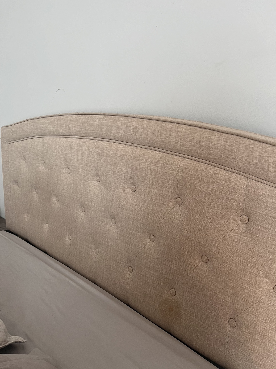 Used queen bed - photo 4