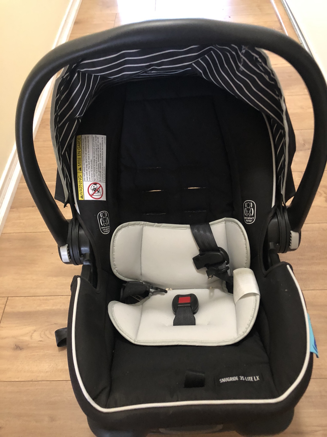 Graco Snugride 35 lx infant car seat
