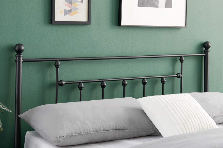 Vintage-Style Platform Bed Frame with Headboard and Footboard - photo 4