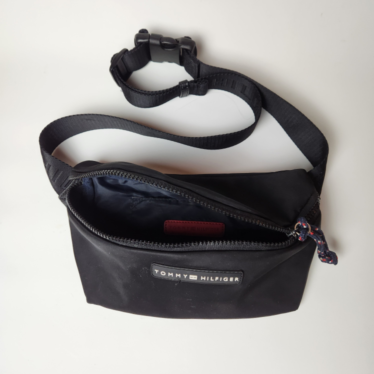 Tommy Hilfiger Zippered Fanny Pack - photo 3