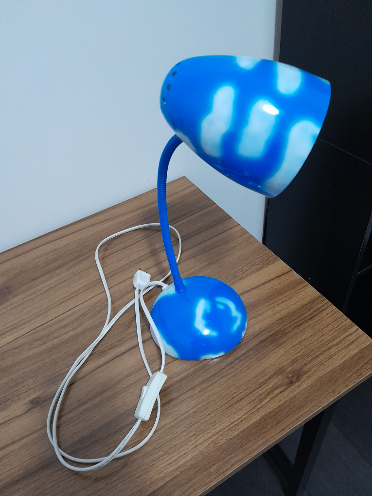 Table lamp