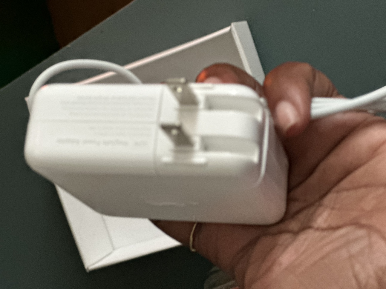 60w magsafe power adapter - photo 4