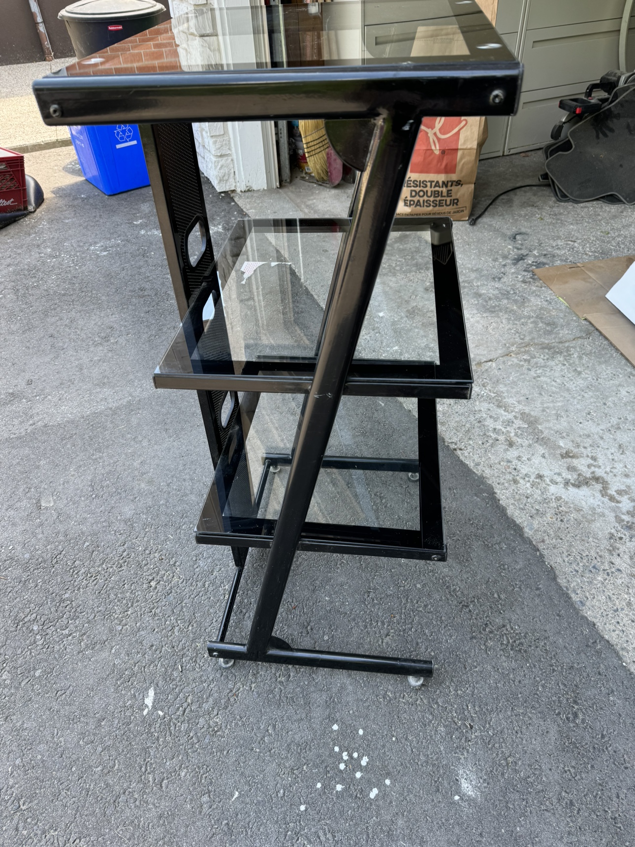 Entertainment unit/ shelves thumbnail