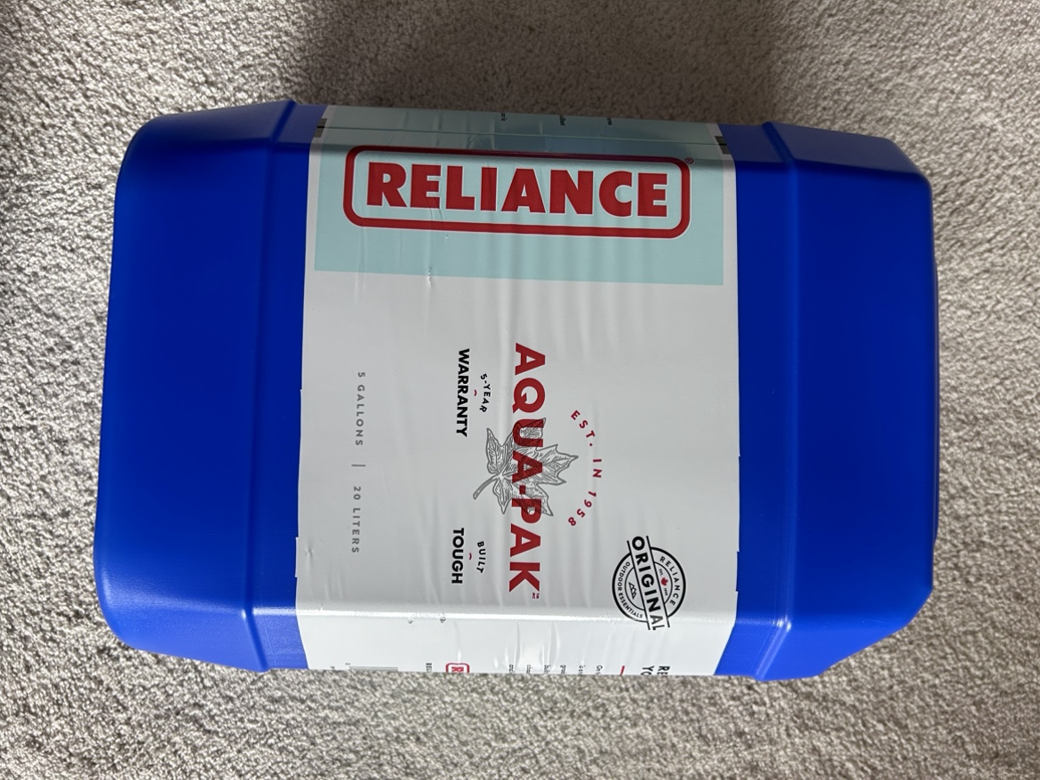 Water container - photo 2