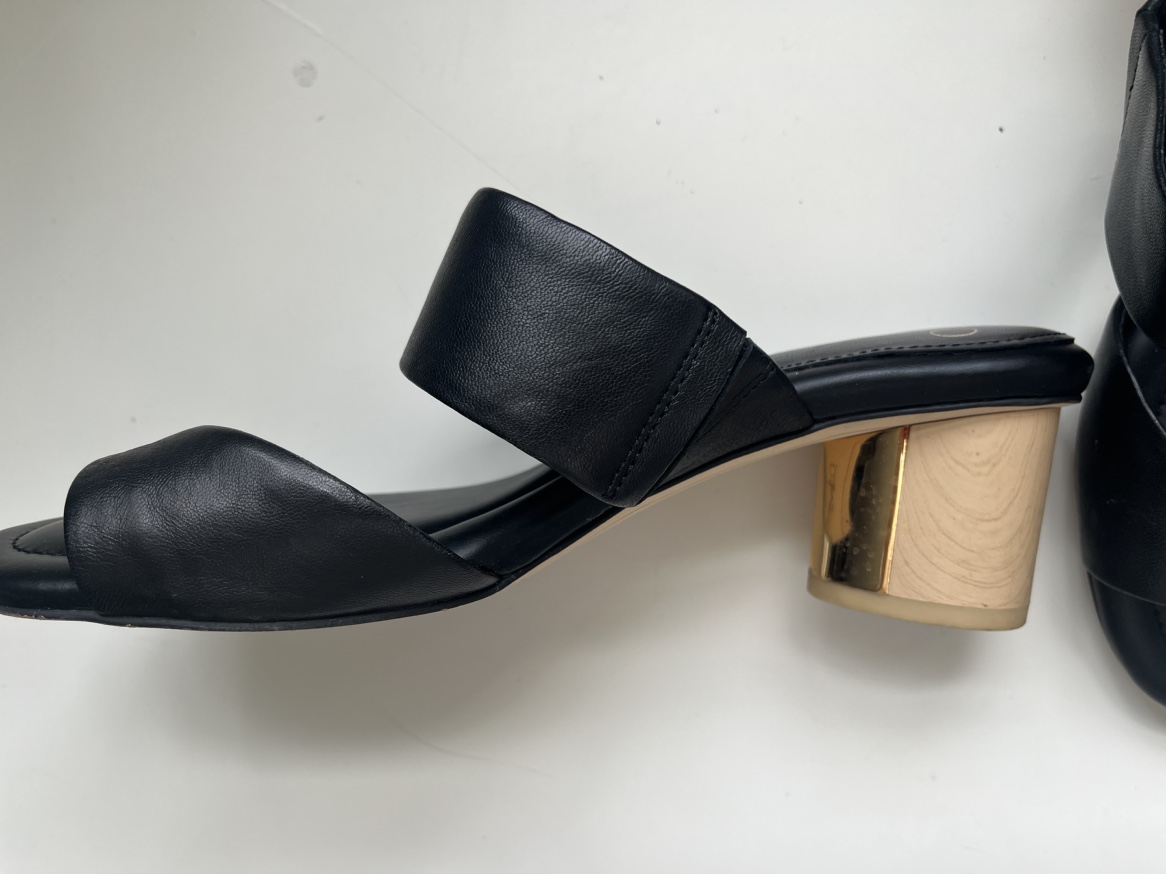 SARTO leather heels image indicator(5)