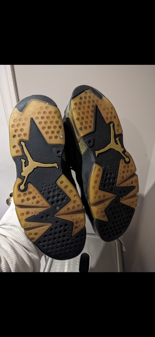 men's Air Jordan size 10 image indicator(2)