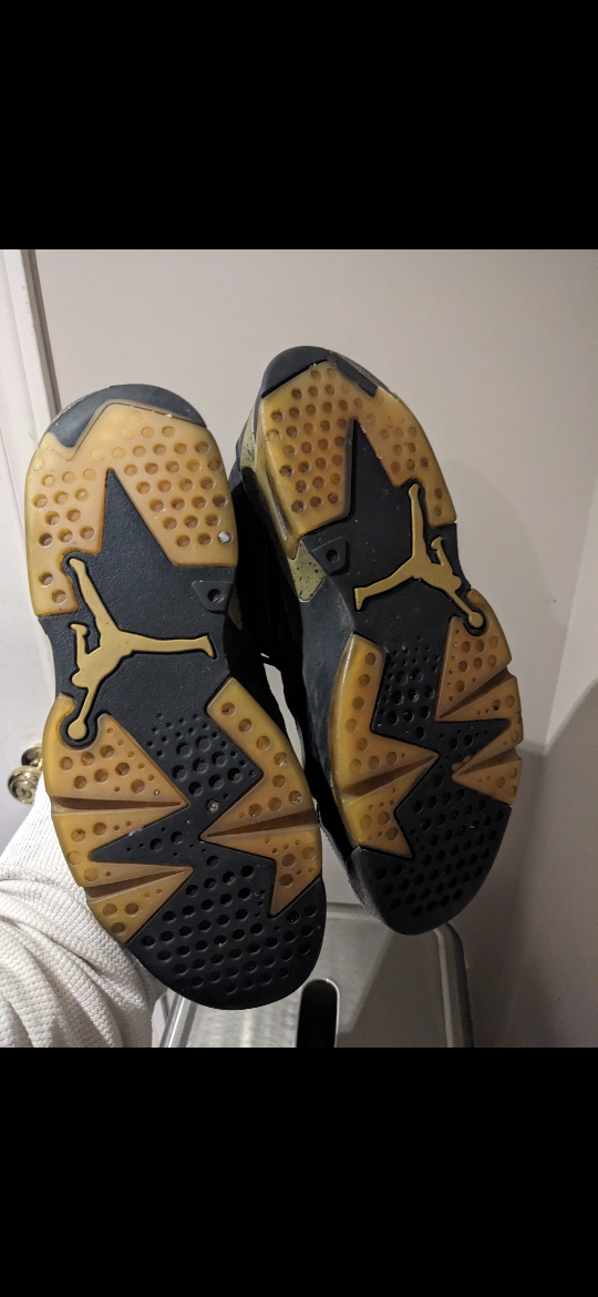 men's Air Jordan size 10 image indicator(3)