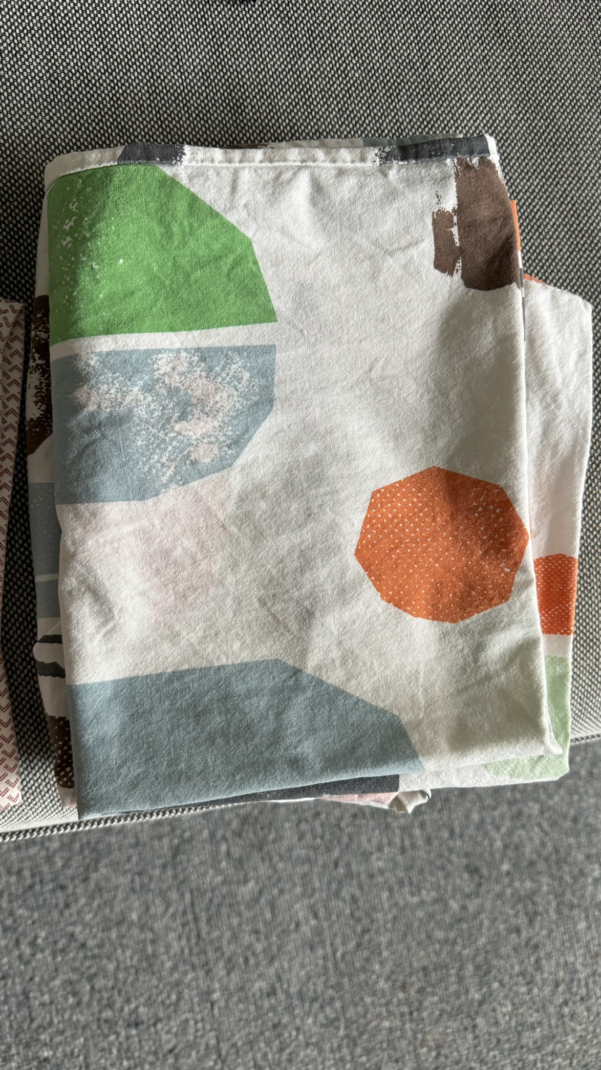 Assorted bed sheets (used)