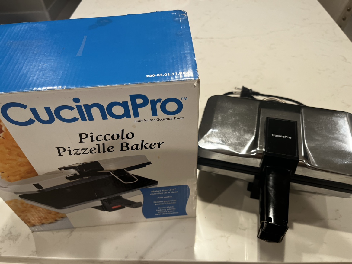 Pizzelle maker