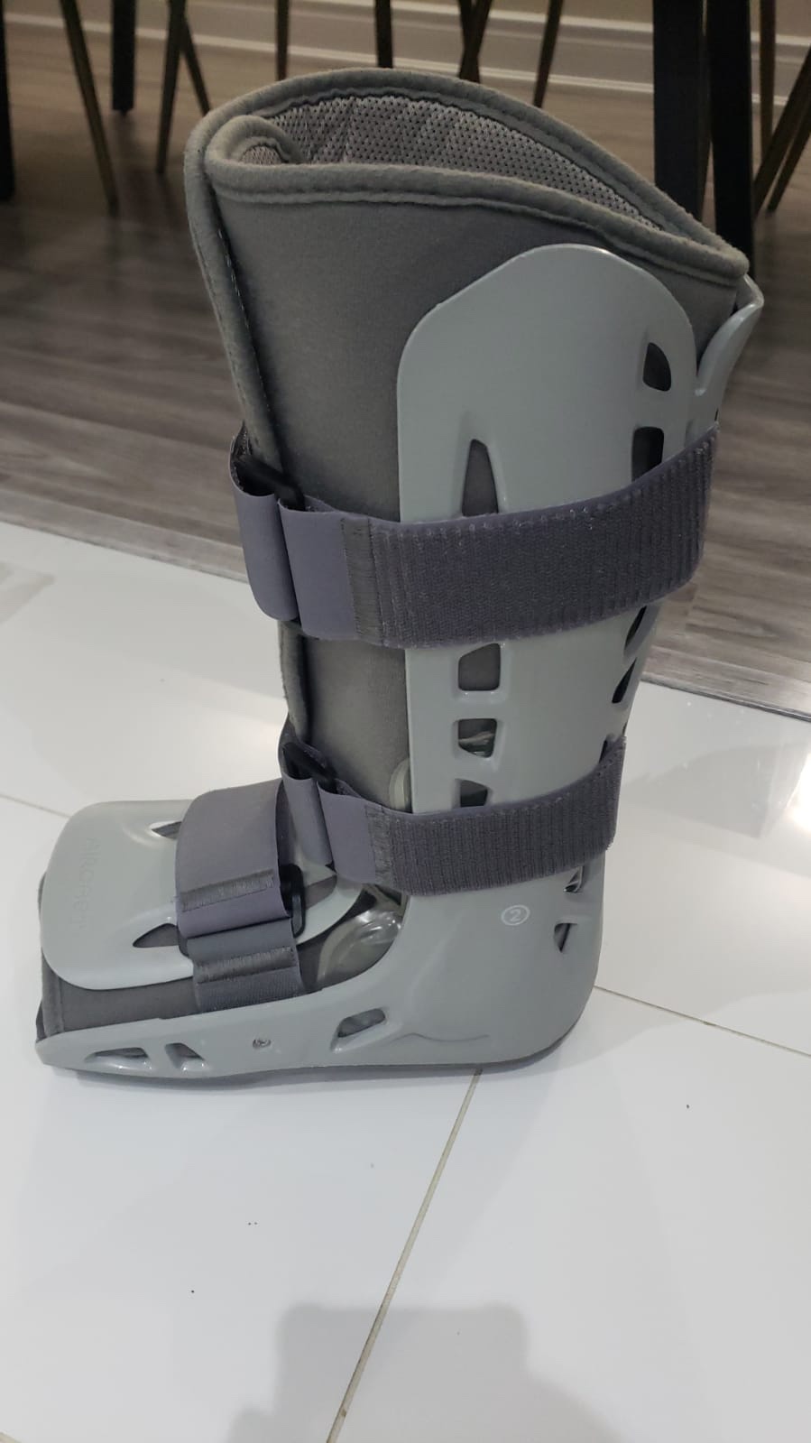 Medium size aircast