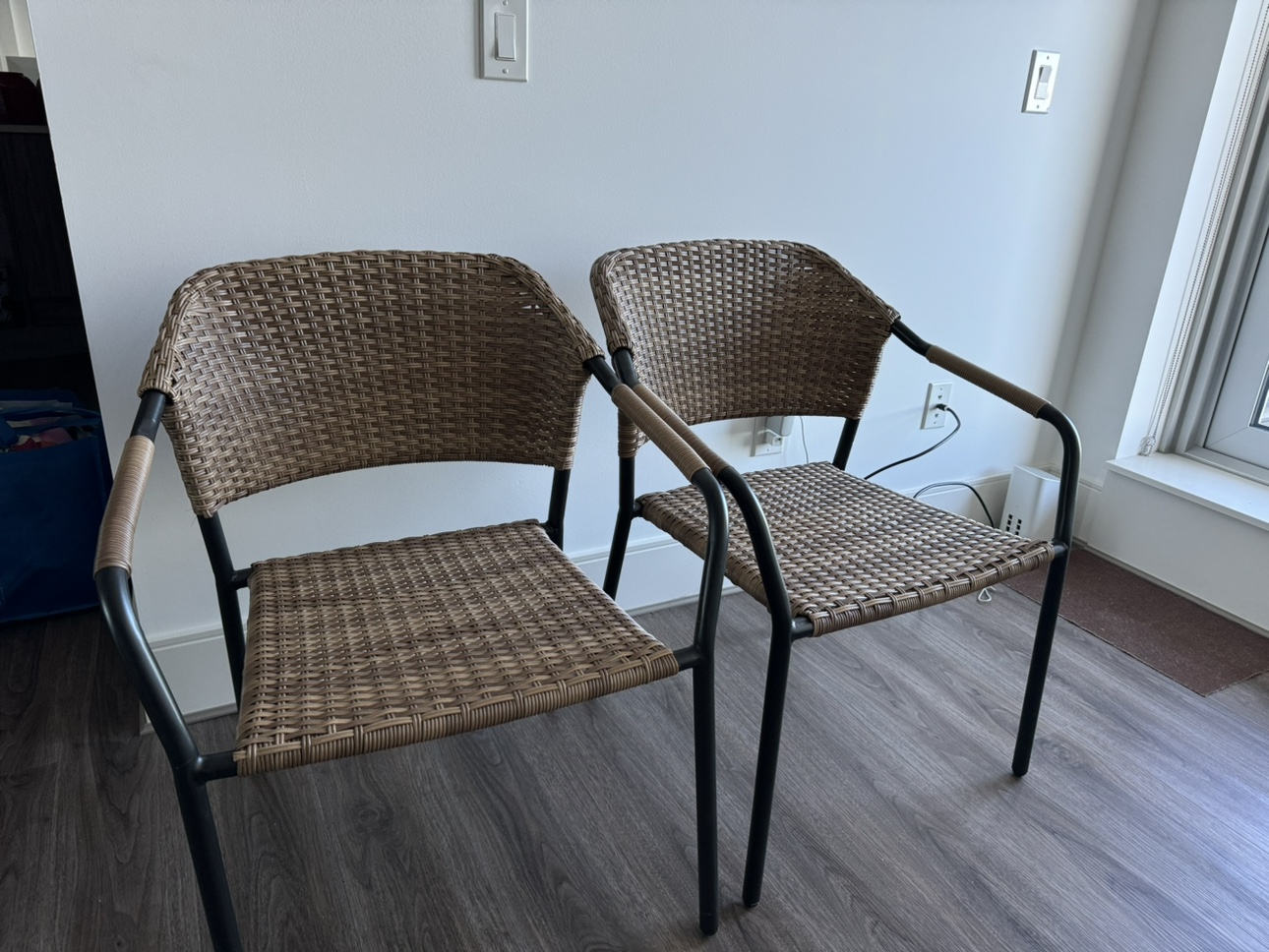 Moving out Sale - Chair - photo 2