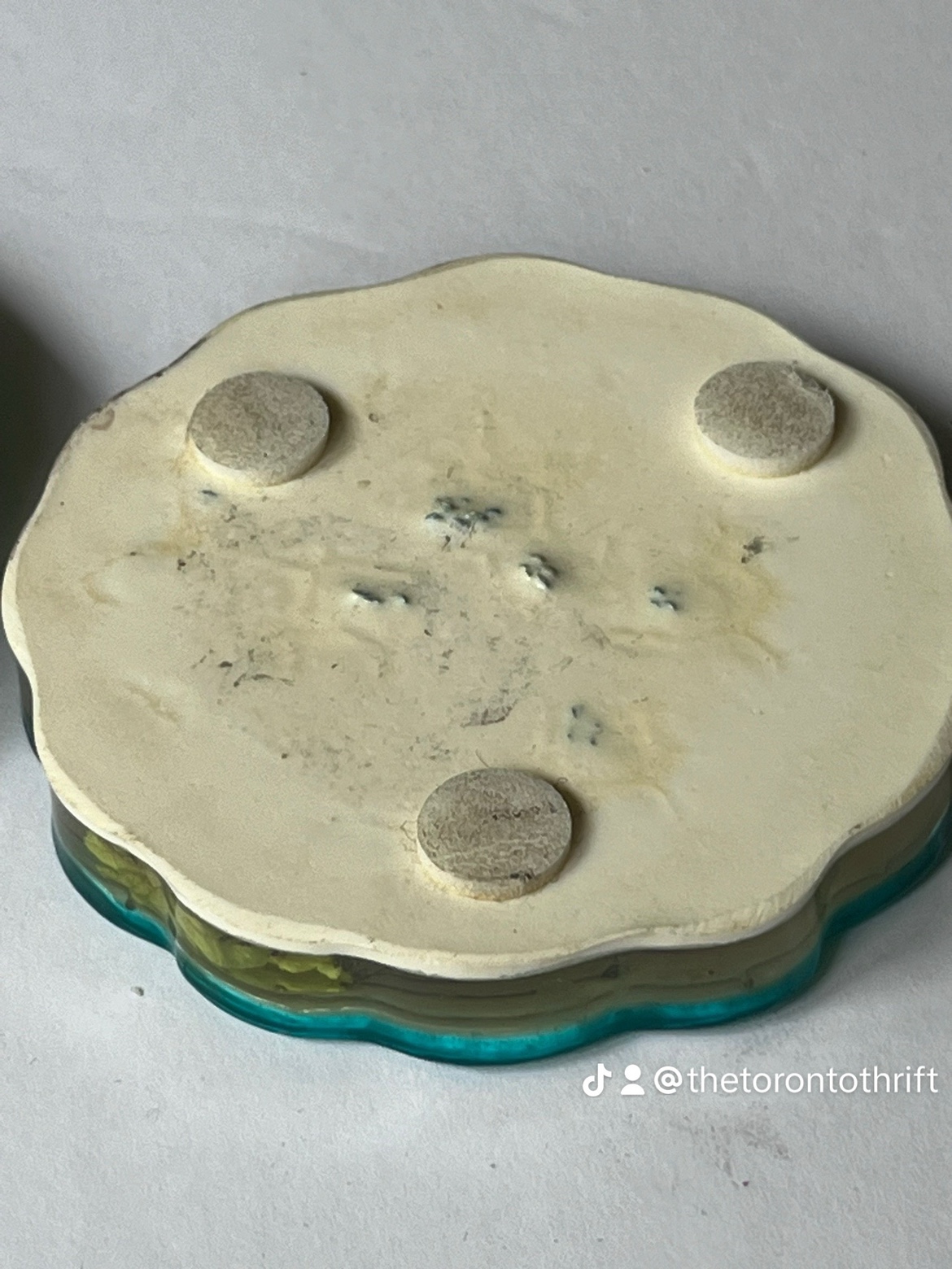 Beautiful vintage resin coasters with butterflies and flowers - photo 3