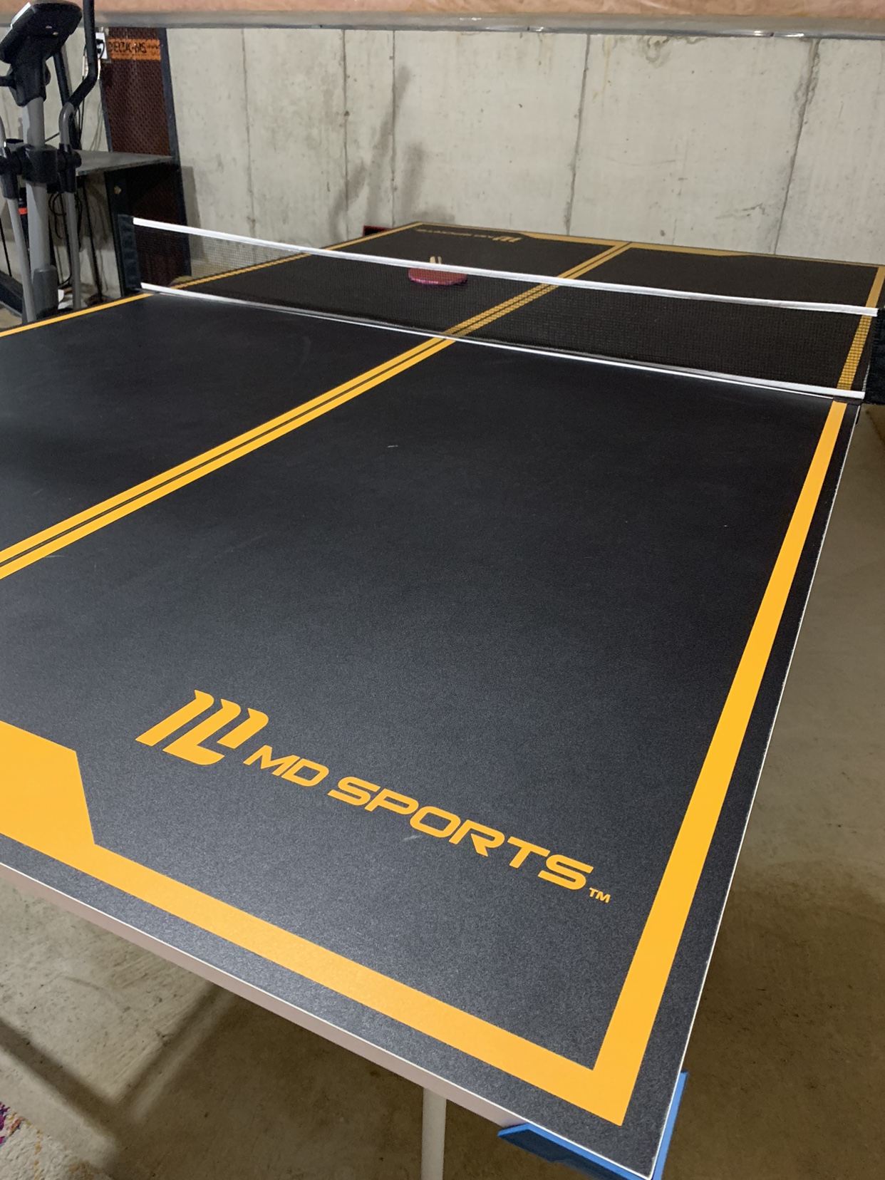 The MD Sports Table Tennis Table, excellent condition - photo 4