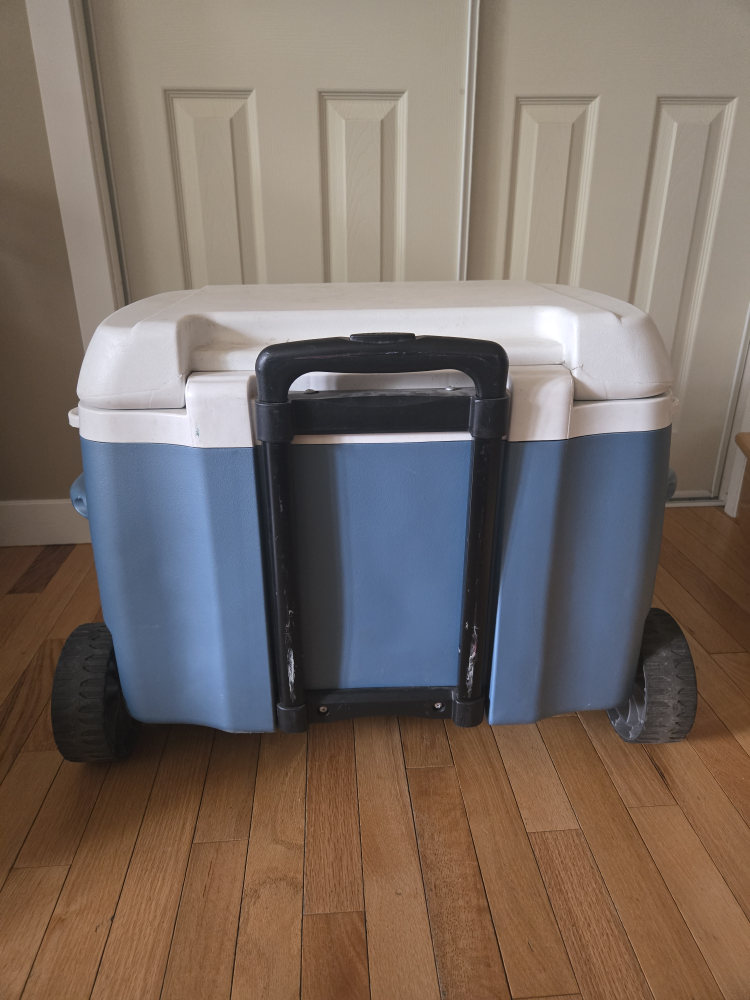 Igloo Cooler(Used) - photo 3