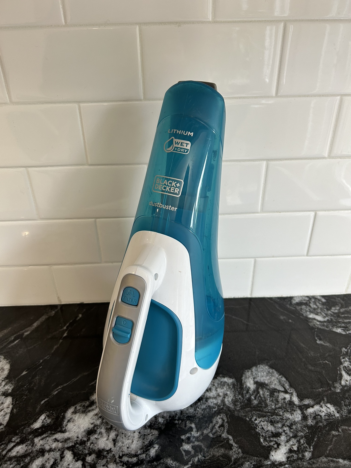 Wet and Dry hand vacuum