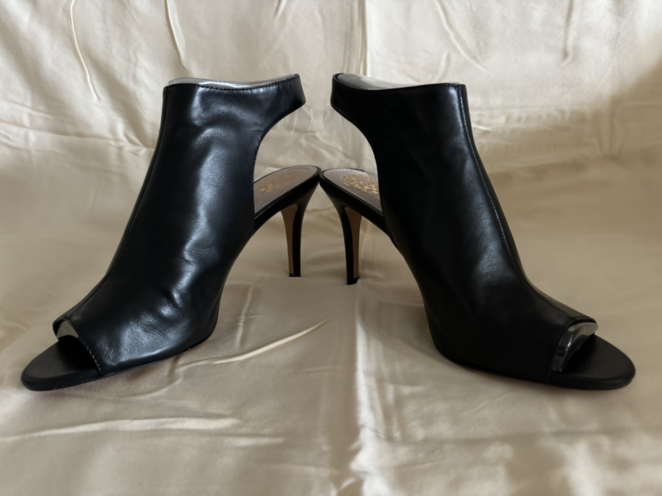 Vince Camuto Nissah heels black nappa