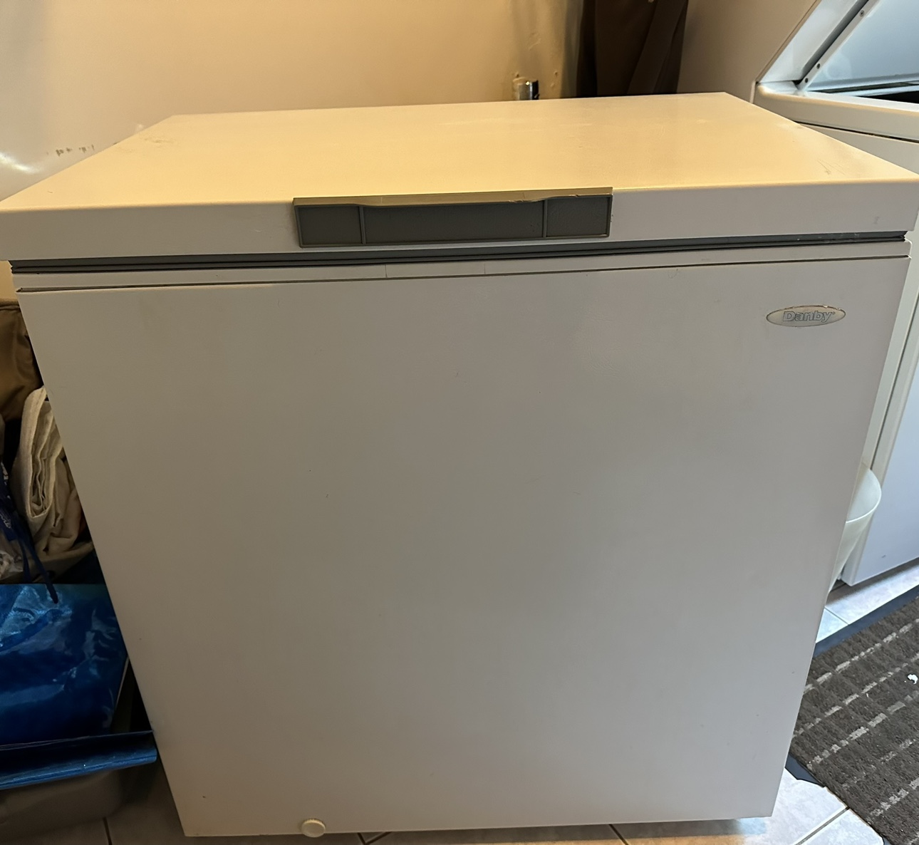 Danny 7 cubic foot chest freezer
