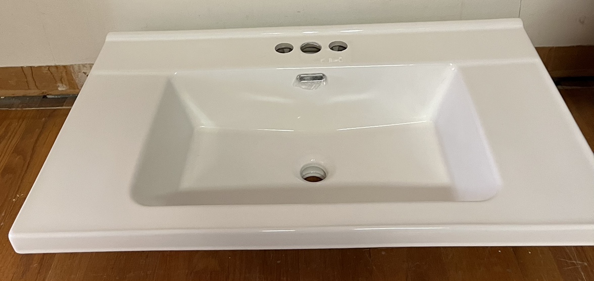 Vanity. Sink. Mirror. - photo 4