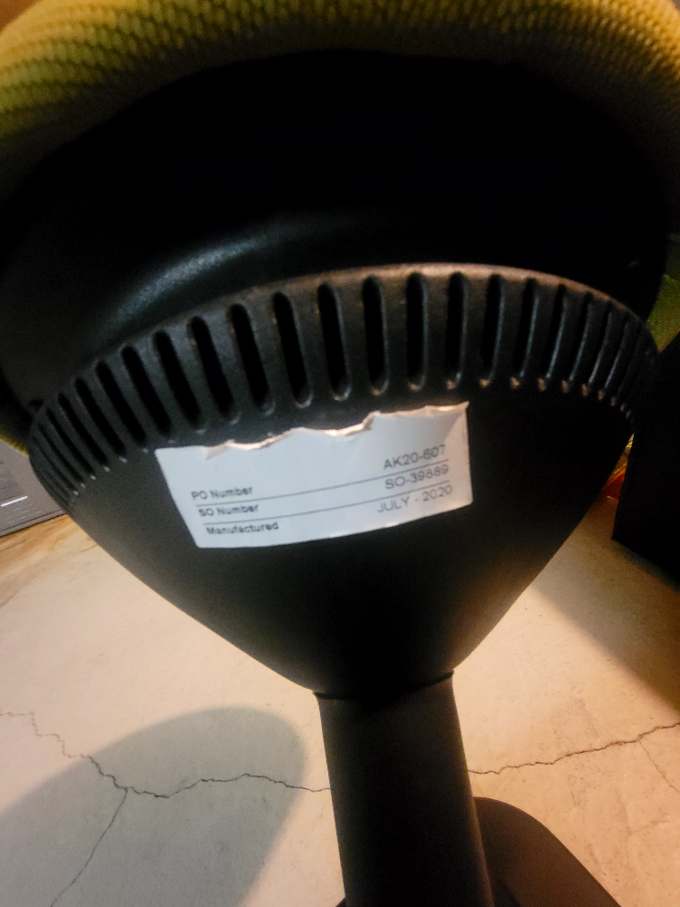 autonomous standing chair and ergonomic matt - photo 4