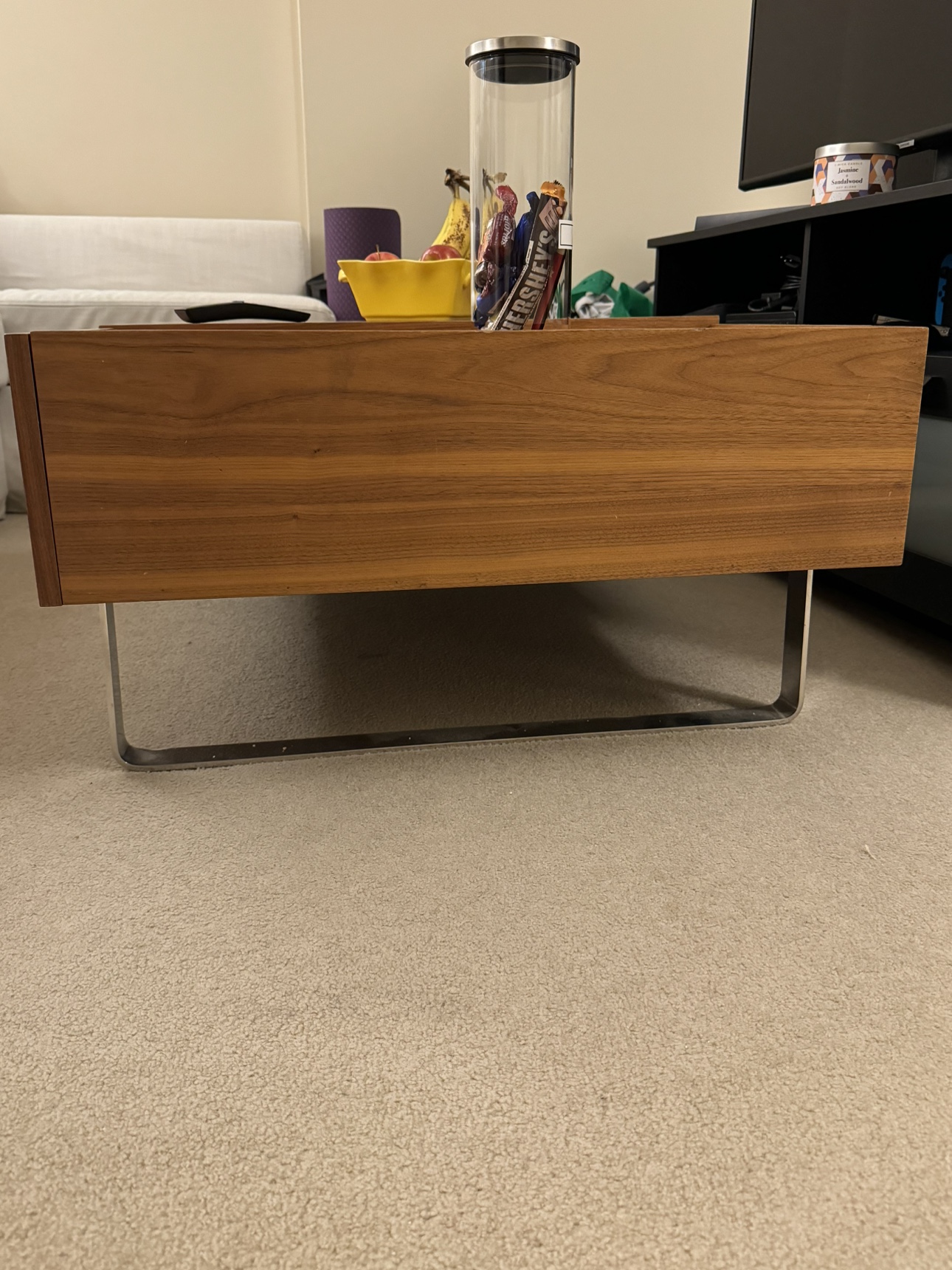 Lacquered lift-top storage coffee table - photo 3