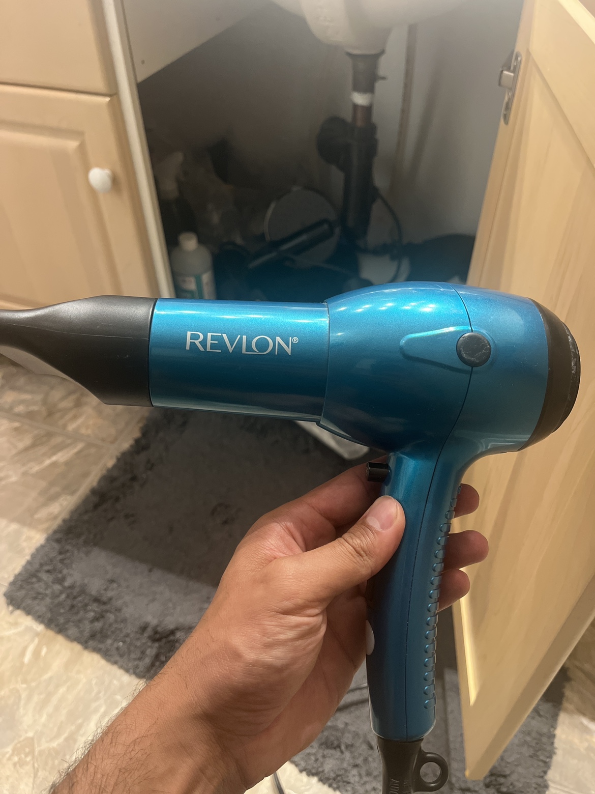 Blow dryer