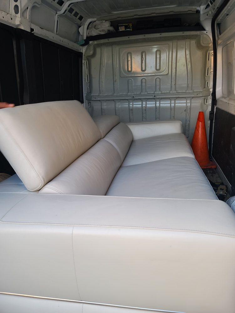 White Couch / Bed - photo 3
