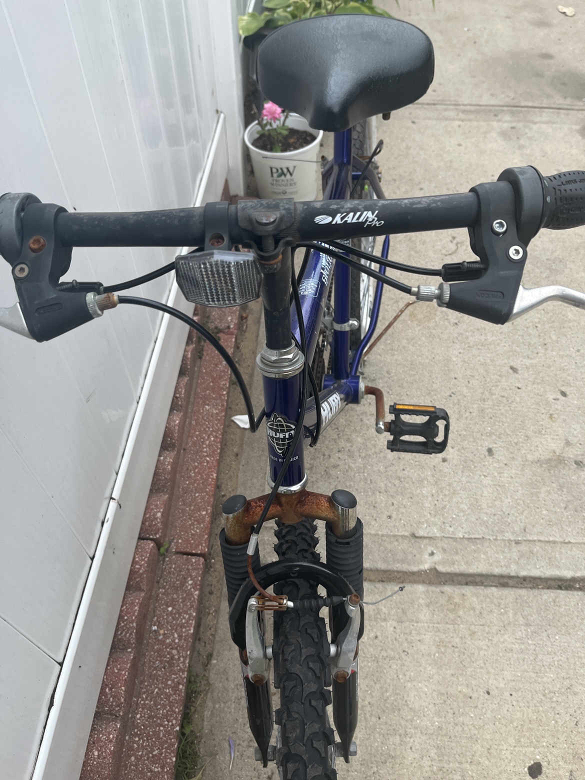Huffy mountain bicycle - photo 3