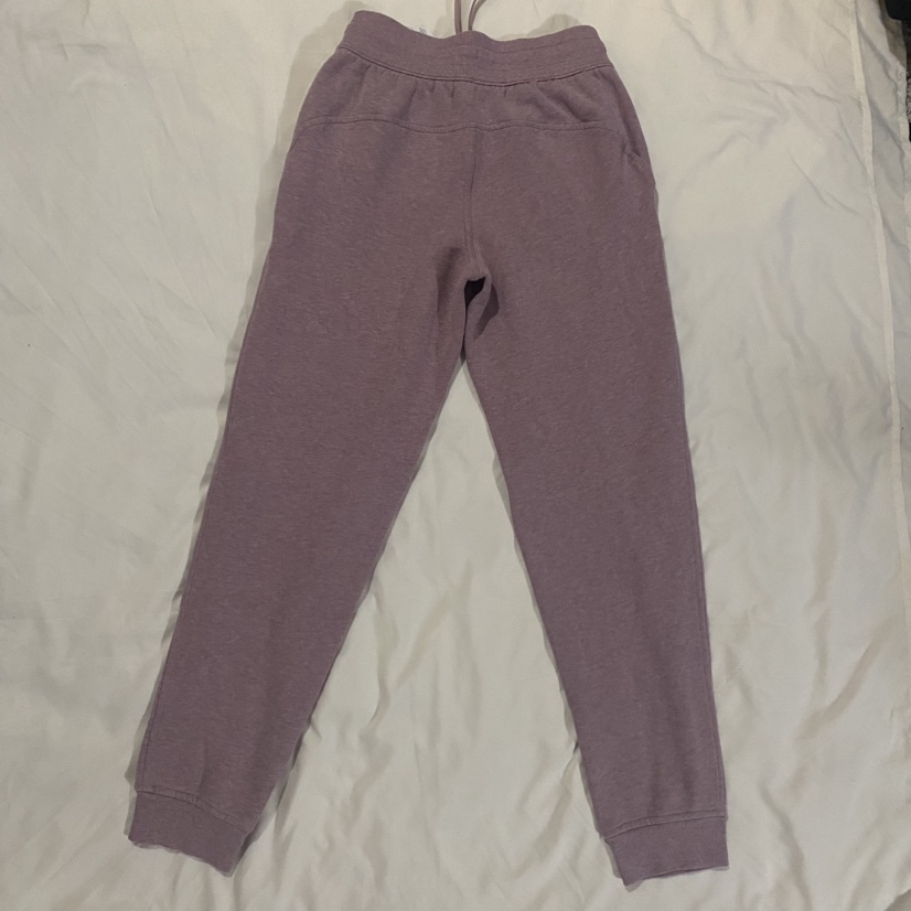Lululemon high rise jogger - photo 2