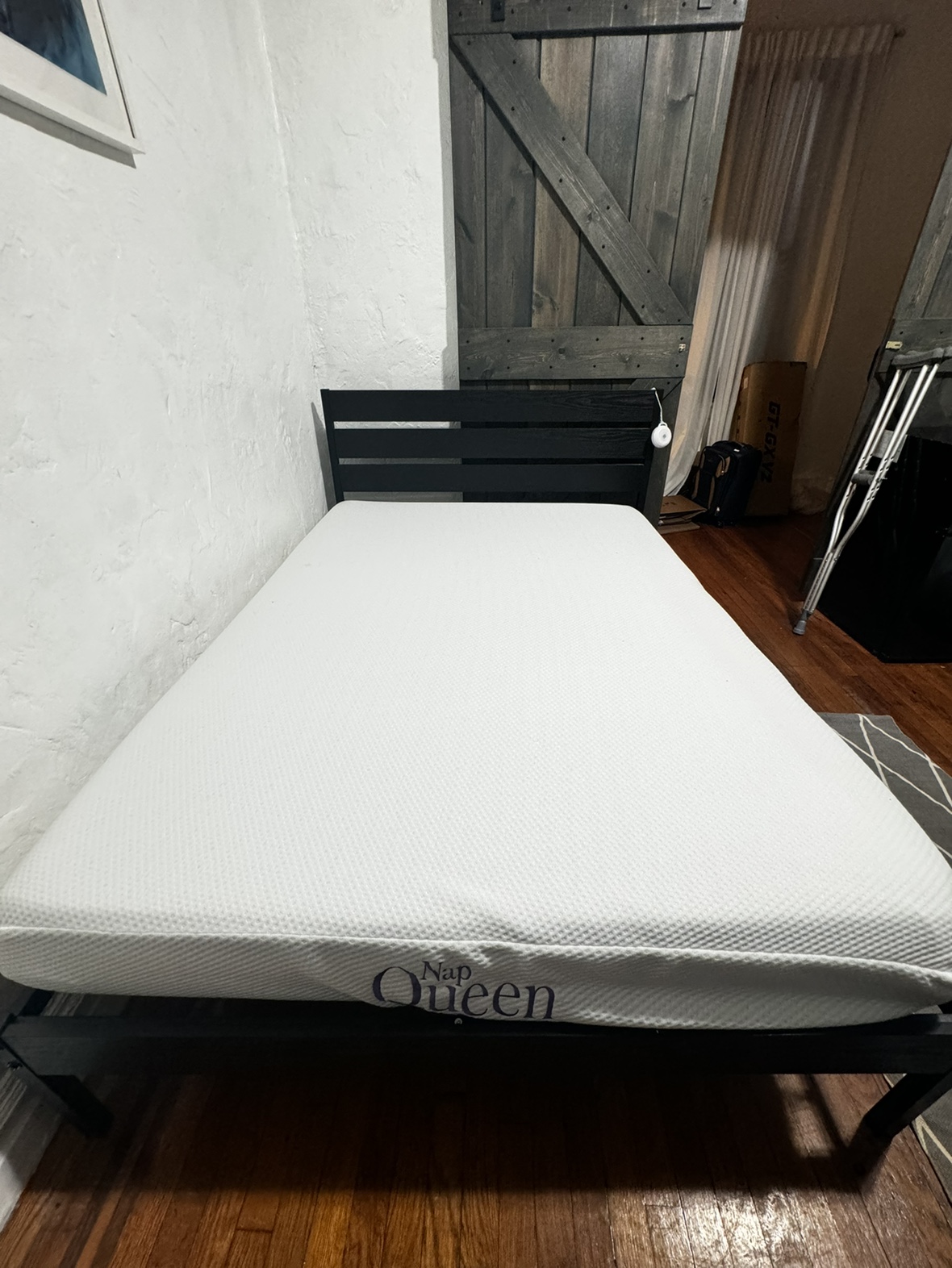 Full Bed with mattress - photo 2