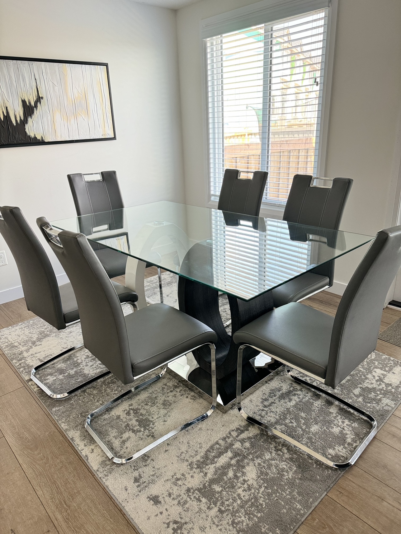 Dinning table with 6 chairs - photo 4