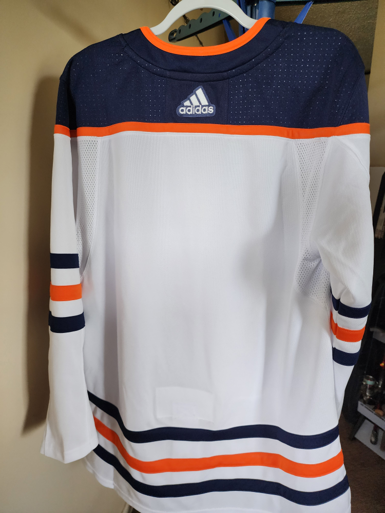 oilers shirt - photo 2
