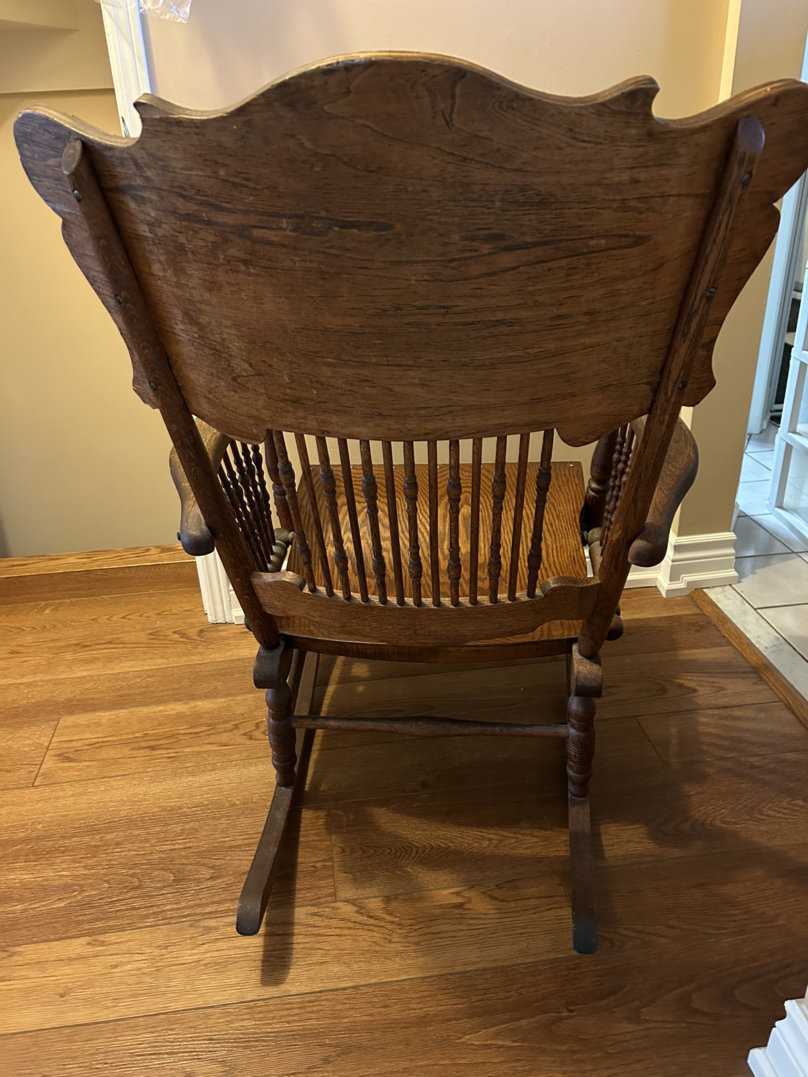 Vintage Wooden Rocking Chair - photo 3